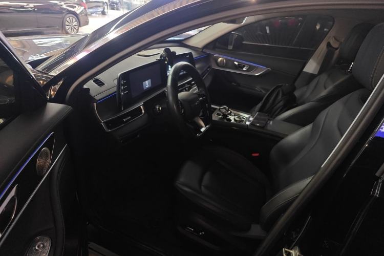 Used Chery Tiggo 8 PRO 2025 290T Two-Wheel-Drive Luxury Edition Interior 3