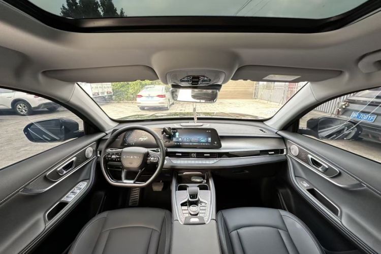 Used Chery Tiggo 8 PRO 2025 290T Two-Wheel-Drive Luxury Edition Interior 3