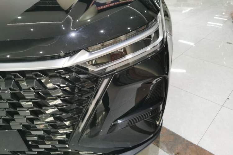 Used Chery Tiggo 8 PRO 2025 290T Two-Wheel-Drive Luxury Edition Left Front Headlight