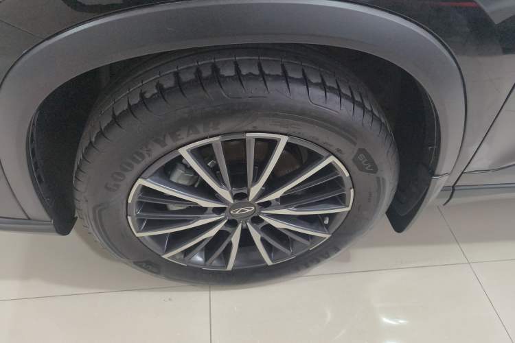 Used Chery Tiggo 8 PRO 2025 290T Two-Wheel-Drive Luxury Edition Left Front Wheel Hub