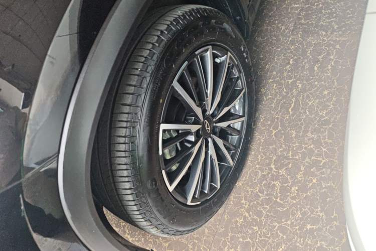 Used Chery Tiggo 8 PRO 2025 290T Two-Wheel-Drive Luxury Edition Left Front Wheel Hub