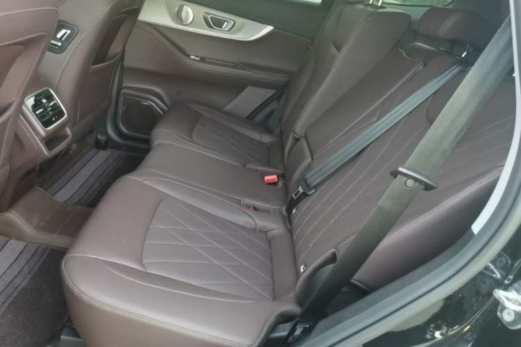 Used Chery Tiggo 8 PRO 2025 290T Two-Wheel Drive Prestige Edition Left Rear Seat