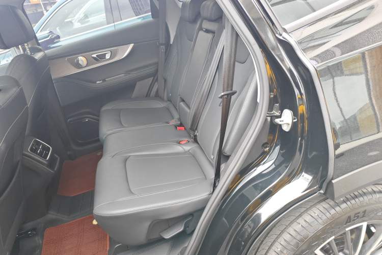 Used Chery Tiggo 8 PRO 2025 290T Two-Wheel-Drive Luxury Edition Left Rear Seat