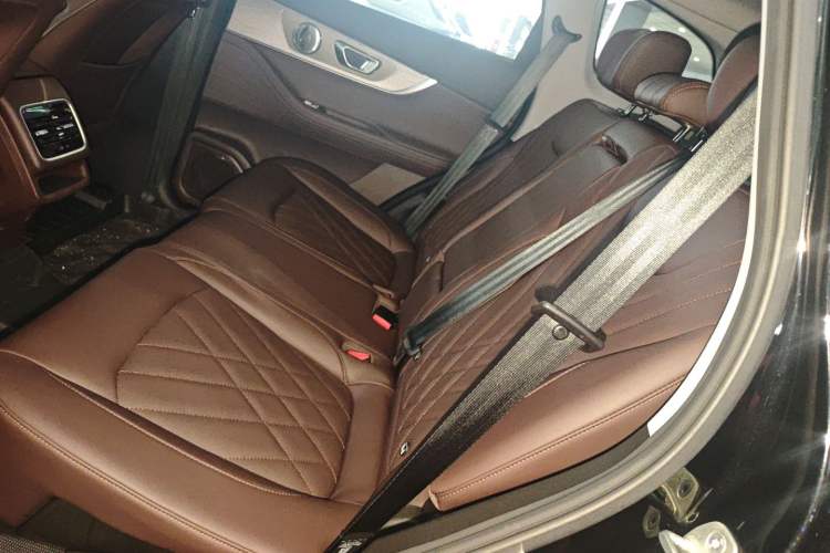 Used Chery Tiggo 8 PRO 2025 290T Two-Wheel Drive Prestige Edition Left Rear Seat