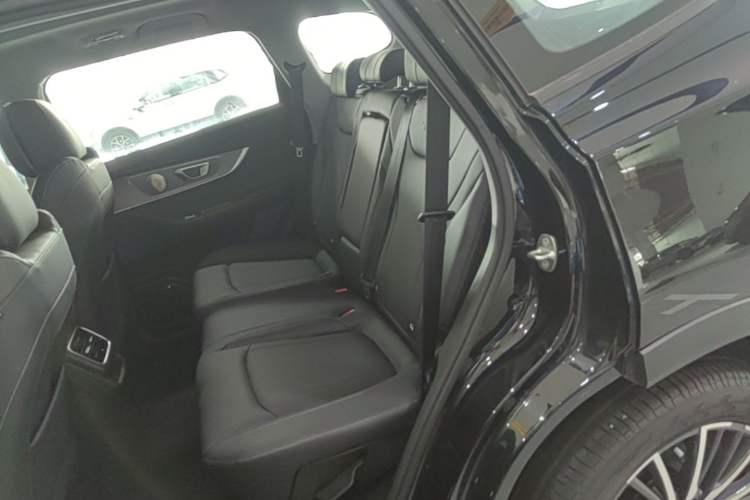 Used Chery Tiggo 8 PRO 2025 290T Two-Wheel-Drive Luxury Edition Left Rear Seat