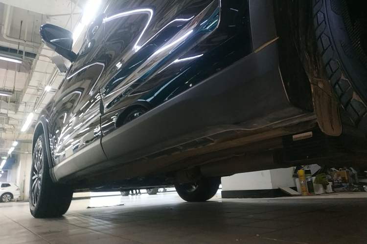Used Chery Tiggo 8 PRO 2025 290T Two-Wheel-Drive Luxury Edition Left Side Sill