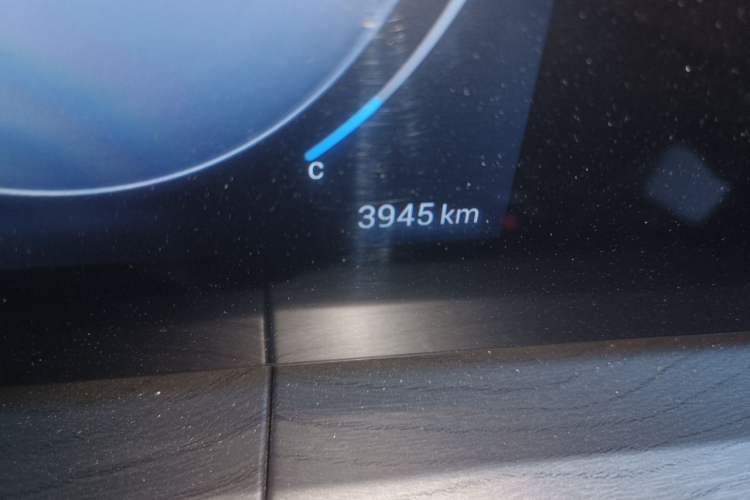 Used Chery Tiggo 8 PRO 2025 290T Two-Wheel-Drive Luxury Edition Odometer Close Up
