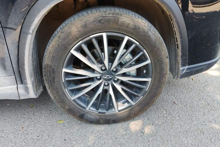 Used Chery Tiggo 8 PRO 2025 290T Two-Wheel-Drive Luxury Edition Right Front Wheel Hub
