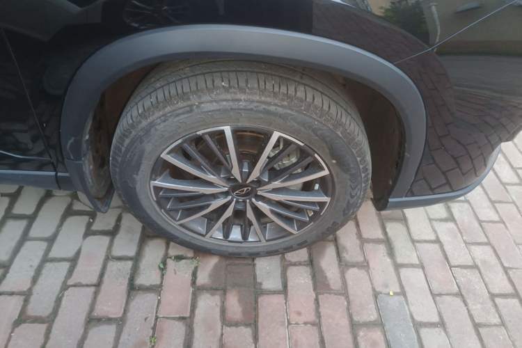Used Chery Tiggo 8 PRO 2025 290T Two-Wheel-Drive Luxury Edition Right Front Wheel Hub