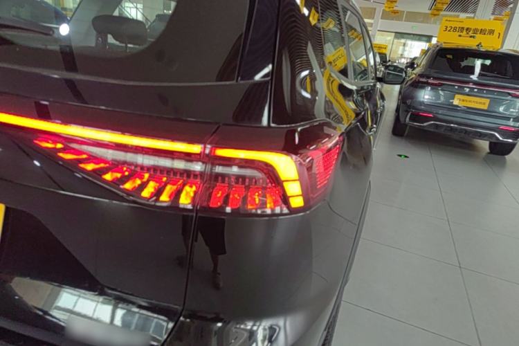 Used Chery Tiggo 8 PRO 2025 290T Two-Wheel-Drive Luxury Edition Right Rear Taillight