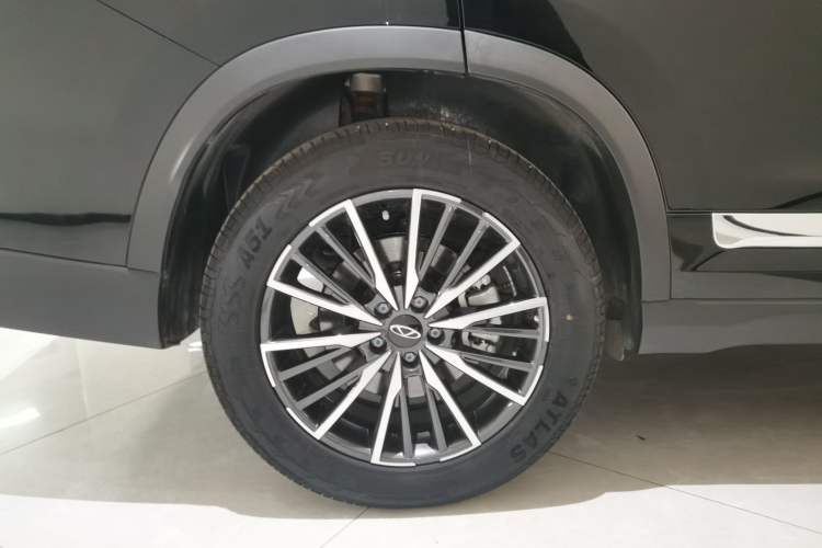 Used Chery Tiggo 8 PRO 2025 290T Two-Wheel-Drive Luxury Edition Right Rear Wheel Hub