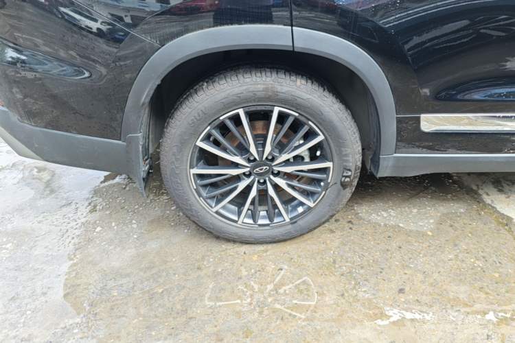 Used Chery Tiggo 8 PRO 2025 290T Two-Wheel-Drive Luxury Edition Right Rear Wheel Hub
