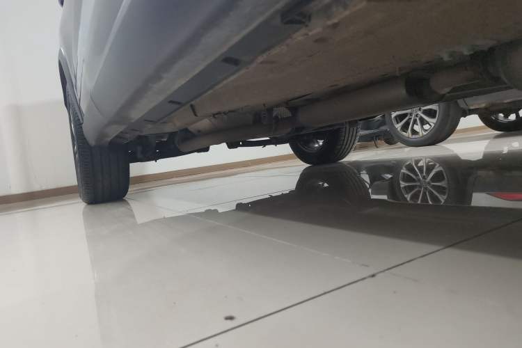 Used Chery Tiggo 8 PRO 2025 290T Two-Wheel-Drive Luxury Edition Right Side Sill