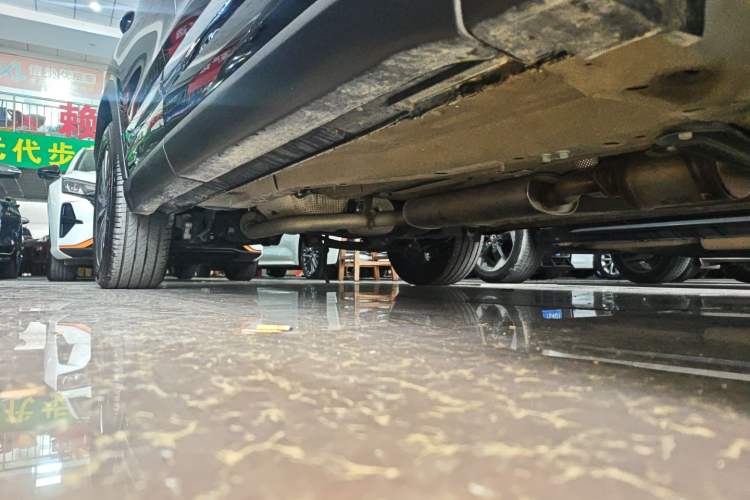Used Chery Tiggo 8 PRO 2025 290T Two-Wheel-Drive Luxury Edition Right Side Sill