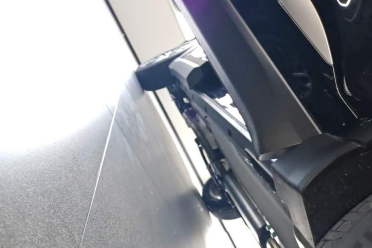 Used Chery Tiggo 8 PRO 2025 290T Two-Wheel-Drive Luxury Edition Right Side Sill