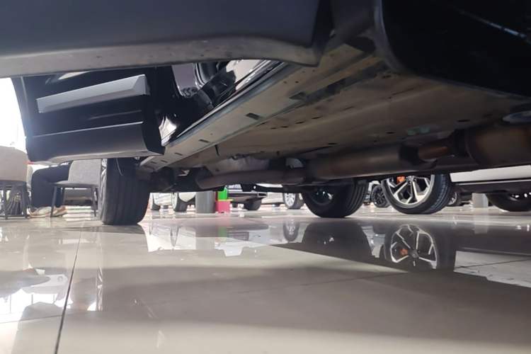Used Chery Tiggo 8 PRO 2025 290T Two-Wheel-Drive Luxury Edition Right Side Sill