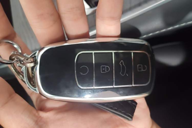 Used Chery Tiggo 8 PRO 2025 290T Two-Wheel-Drive Luxury Edition Vehicle Key