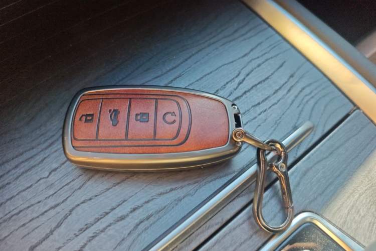 Used Chery Tiggo 8 PRO 2025 290T Two-Wheel-Drive Luxury Edition Vehicle Key