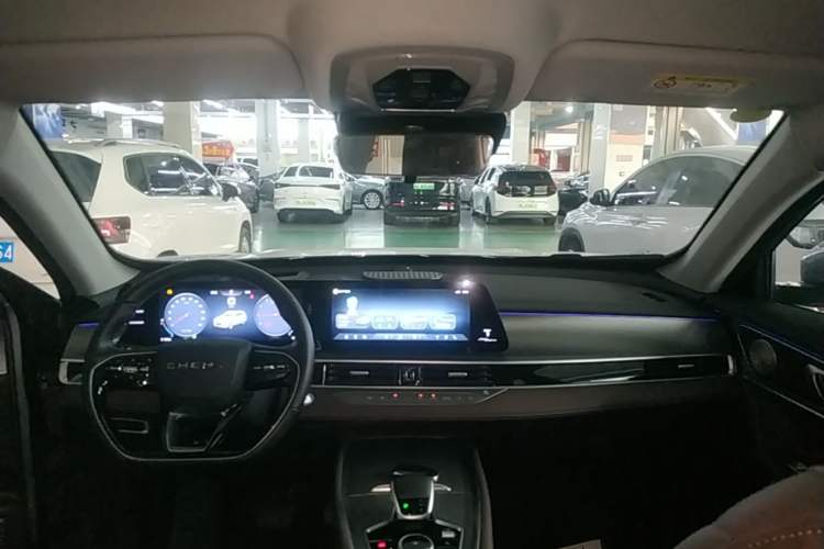 Used Chery Tiggo 8 PRO 2025 290T Two-Wheel Drive Prestige Edition Center Console