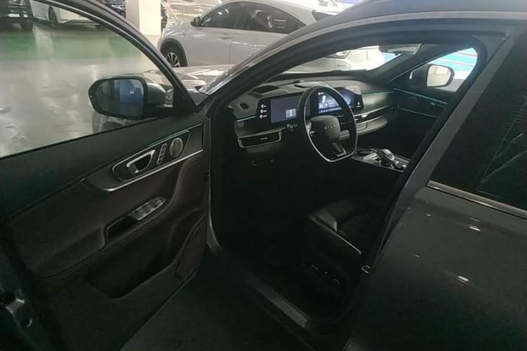 Used Chery Tiggo 8 PRO 2025 290T Two-Wheel Drive Prestige Edition Driver Seat