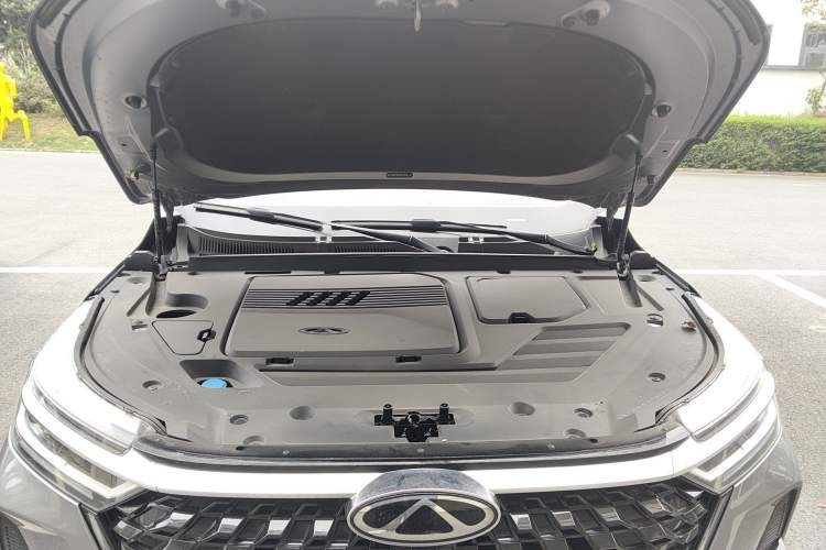 Used Chery Tiggo 8 PRO 2025 290T Two-Wheel-Drive Luxury Edition Engine Bay