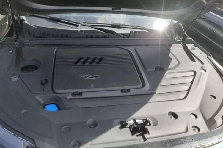 Used Chery Tiggo 8 PRO 2025 290T Two-Wheel-Drive Luxury Edition Engine Bay