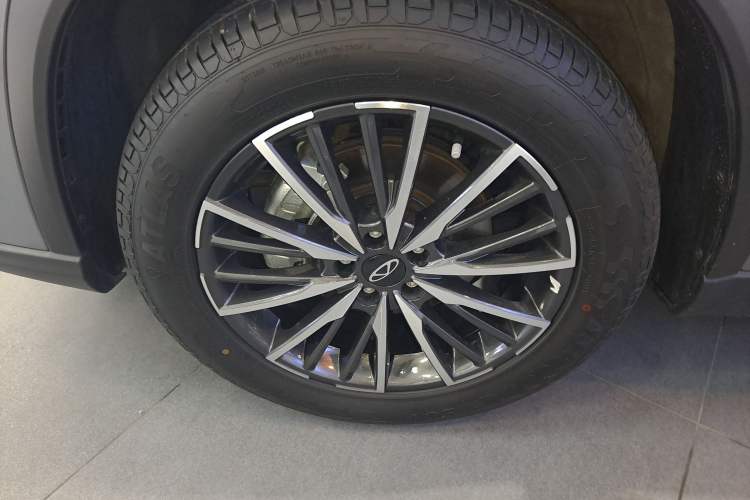 Used Chery Tiggo 8 PRO 2025 290T Two-Wheel Drive Prestige Edition Exterior 4