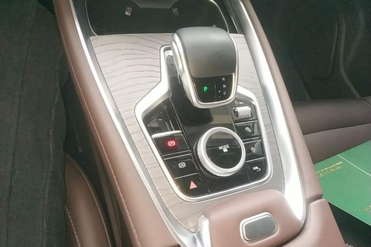 Used Chery Tiggo 8 PRO 2025 290T Two-Wheel Drive Prestige Edition Gear Lever