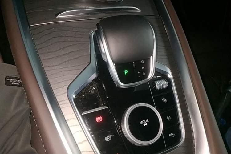 Used Chery Tiggo 8 PRO 2025 290T Two-Wheel Drive Prestige Edition Gear Lever