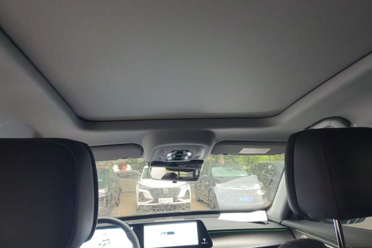 Used Chery Tiggo 8 PRO 2025 290T Two-Wheel Drive Prestige Edition Headliner