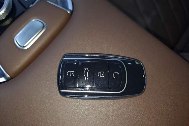 Used Chery Tiggo 8 PRO 2025 290T Two-Wheel Drive Prestige Edition Interior 1
