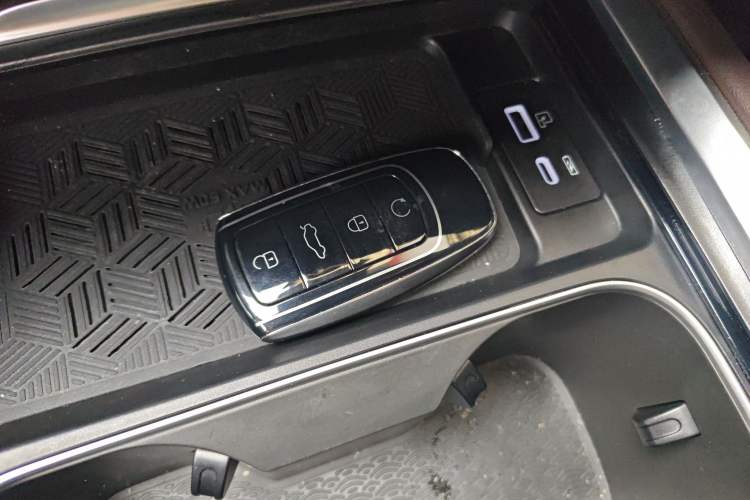Used Chery Tiggo 8 PRO 2025 290T Two-Wheel Drive Prestige Edition Interior 1