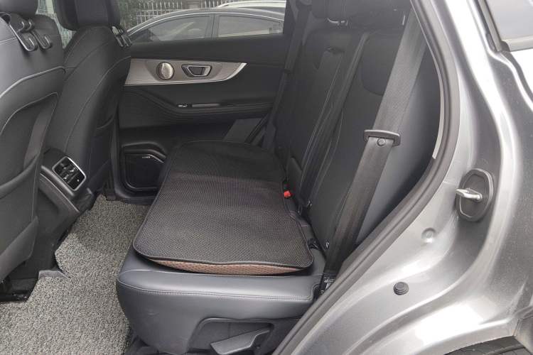 Used Chery Tiggo 8 PRO 2025 290T Two-Wheel-Drive Luxury Edition Left Rear Seat