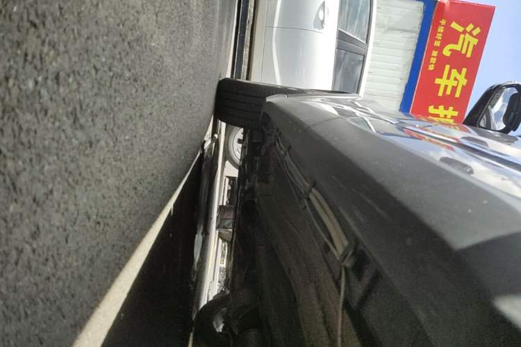 Used Chery Tiggo 8 PRO 2025 290T Two-Wheel-Drive Luxury Edition Left Side Sill
