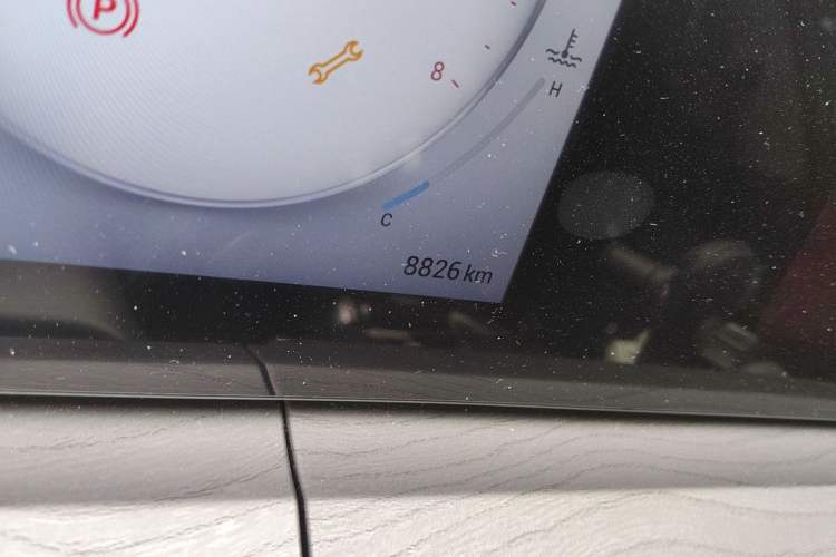 Used Chery Tiggo 8 PRO 2025 290T Two-Wheel-Drive Luxury Edition Odometer Close Up