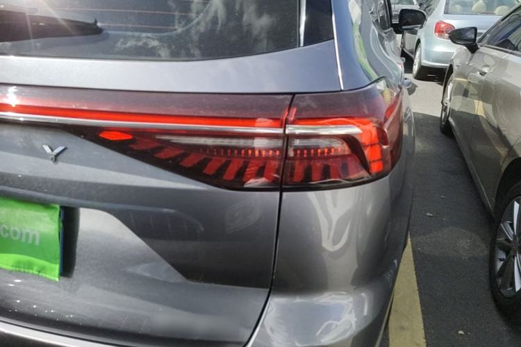 Used Chery Tiggo 8 PRO 2025 290T Two-Wheel-Drive Luxury Edition Right Rear Taillight
