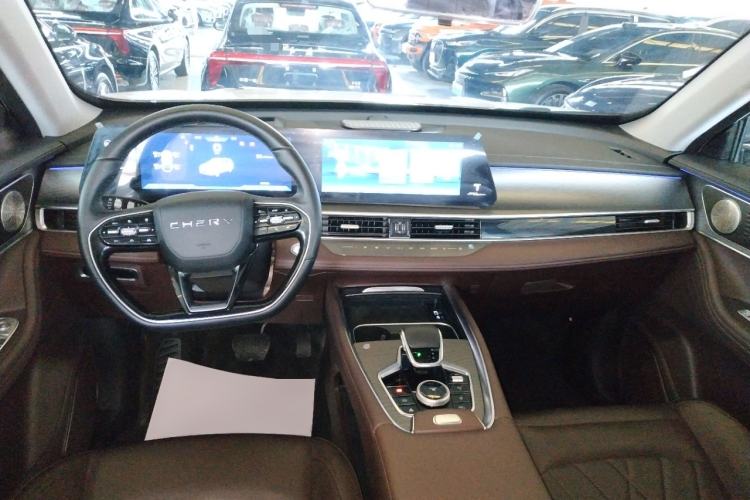 Used Chery Tiggo 8 PRO 2025 290T Two-Wheel Drive Prestige Edition Center Console