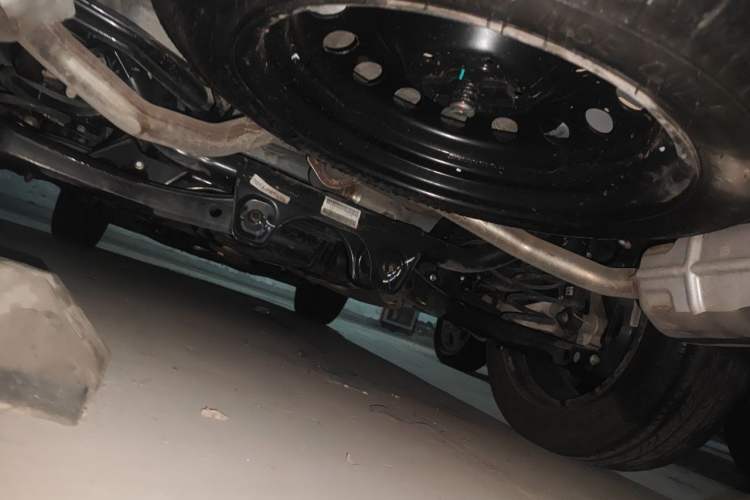 Used Chery Tiggo 8 PRO 2025 290T Two-Wheel-Drive Luxury Edition Chassis Rear