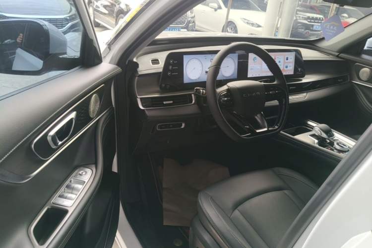Used Chery Tiggo 8 PRO 2025 290T Two-Wheel-Drive Luxury Edition Driver Seat