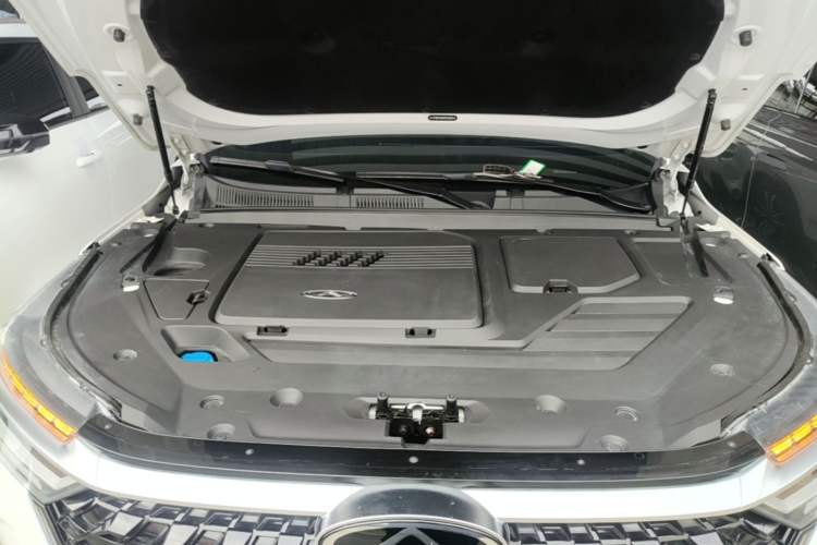 Used Chery Tiggo 8 PRO 2025 290T Two-Wheel-Drive Luxury Edition Engine Bay