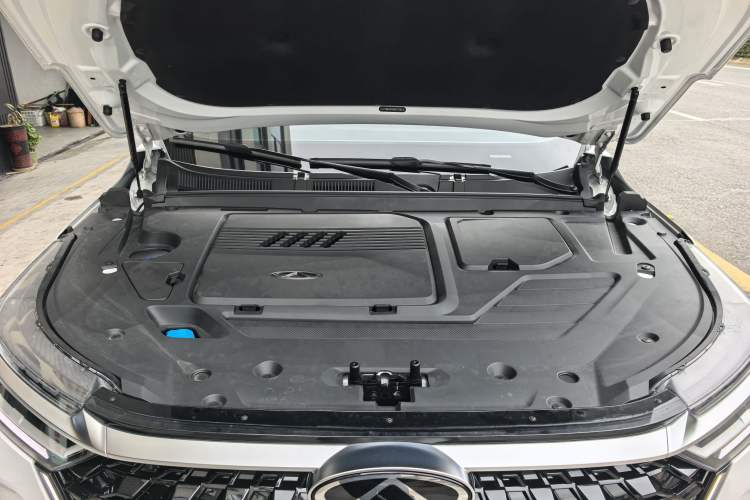 Used Chery Tiggo 8 PRO 2025 290T Two-Wheel-Drive Luxury Edition Engine Bay