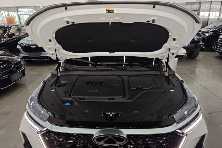 Used Chery Tiggo 8 PRO 2025 290T Two-Wheel-Drive Luxury Edition Engine Bay