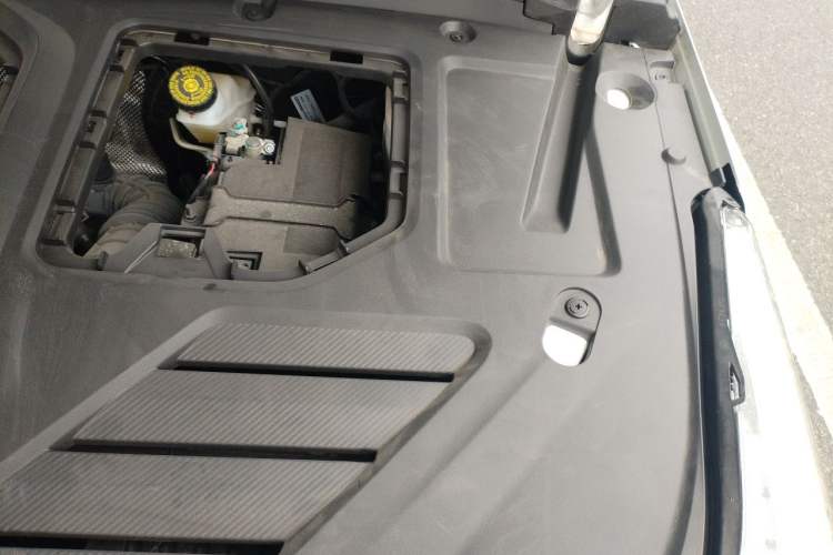 Used Chery Tiggo 8 PRO 2025 290T Two-Wheel-Drive Luxury Edition Engine Bay Left