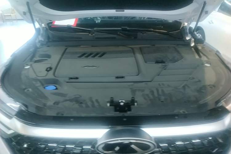 Used Chery Tiggo 8 PRO 2025 290T Two-Wheel-Drive Luxury Edition Engine Bay