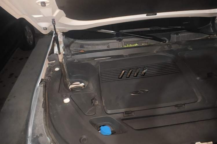 Used Chery Tiggo 8 PRO 2025 290T Two-Wheel-Drive Luxury Edition Engine Bay Right