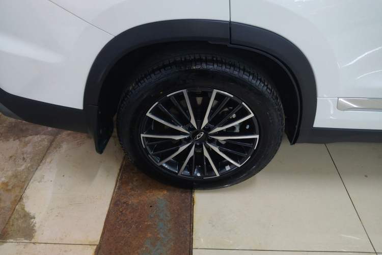 Used Chery Tiggo 8 PRO 2025 290T Two-Wheel-Drive Luxury Edition Exterior 5
