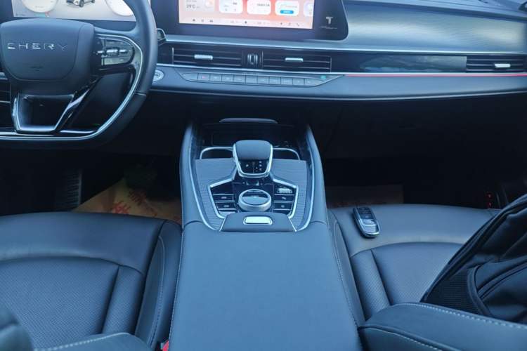 Used Chery Tiggo 8 PRO 2025 290T Two-Wheel-Drive Luxury Edition Gear Lever