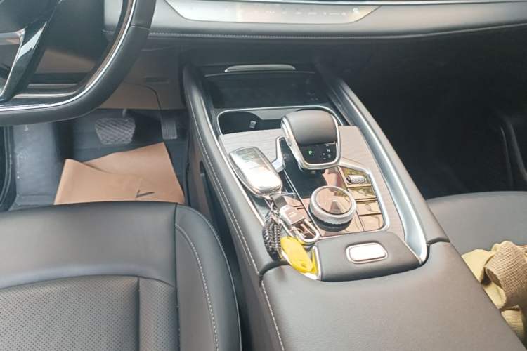 Used Chery Tiggo 8 PRO 2025 290T Two-Wheel-Drive Luxury Edition Gear Lever