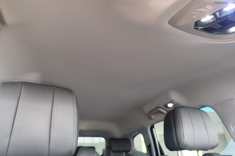 Used Chery Tiggo 8 PRO 2025 290T Two-Wheel Drive Comfort Edition Headliner