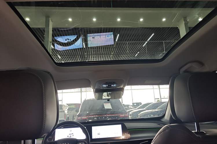 Used Chery Tiggo 8 PRO 2025 290T Two-Wheel-Drive Luxury Edition Headliner